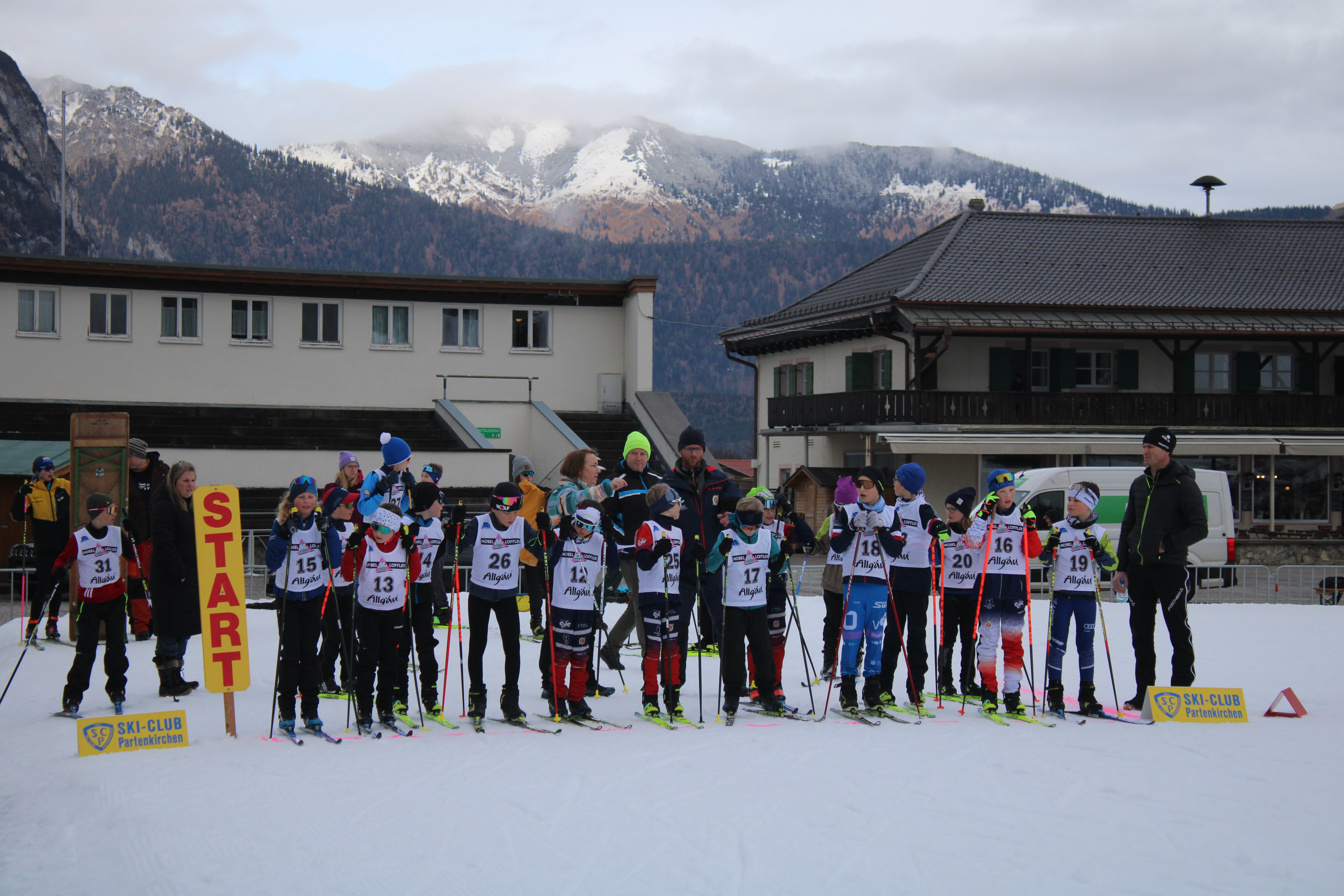 Allgäuer Skinachwuchs unter der Zugspitze
